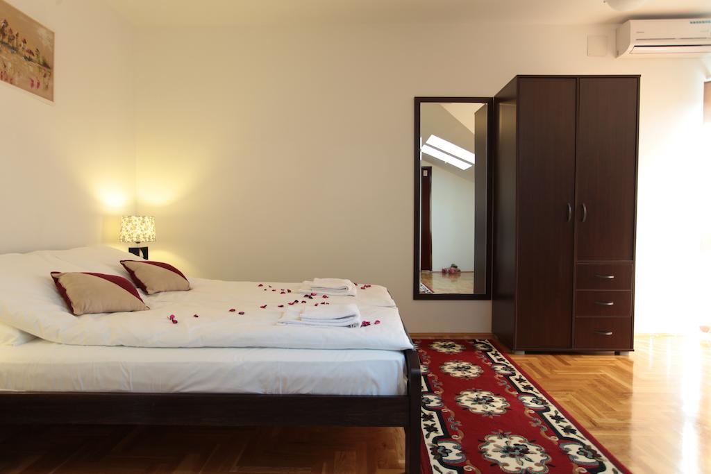 Hostel Royal Obrenovac  Zimmer foto